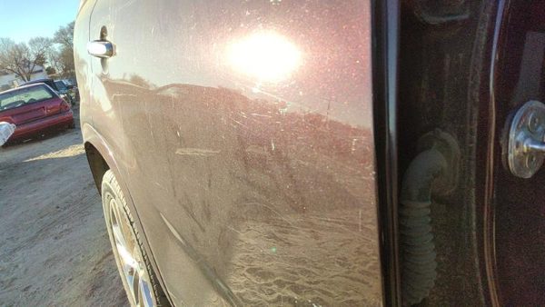 2014 Kia Sorento Rear Door RH Ir Dark Cherry 770041U500 — photo 4