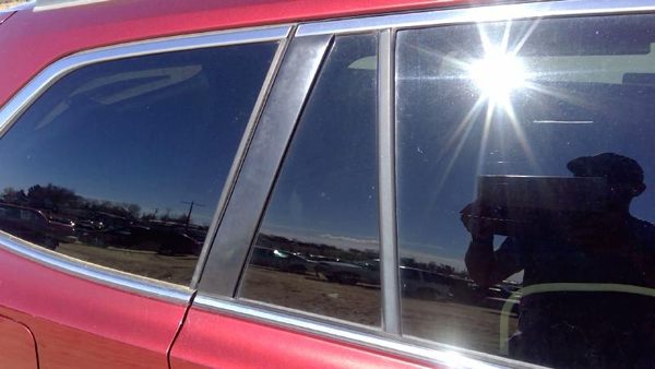 10-14 Outback Passenger Right Rear Vent Window Small Back Door Glass With Frame — photo 4