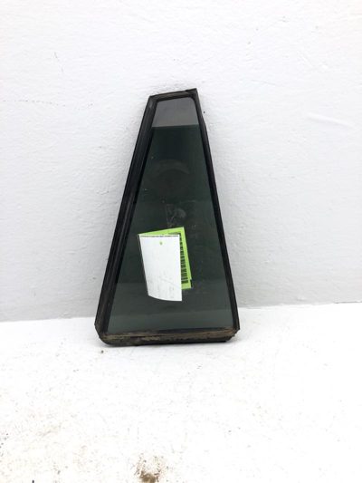 10-14 Outback Passenger Right Rear Vent Window Small Back Door Glass With Frame