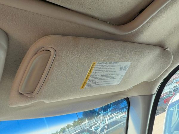 2004-2005 Chevy Suburban 1500 Passenger Right Sun Visor Oem Gray 92I 15269595 — photo 1