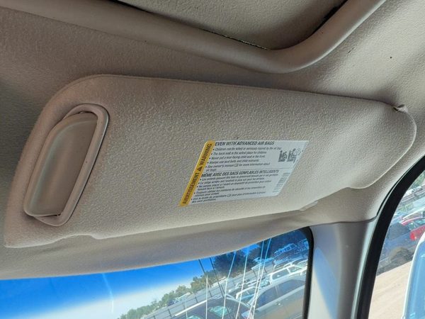 2004-2005 Chevy Suburban 1500 Passenger Right Sun Visor Oem Gray 92I 15269595 — photo 5