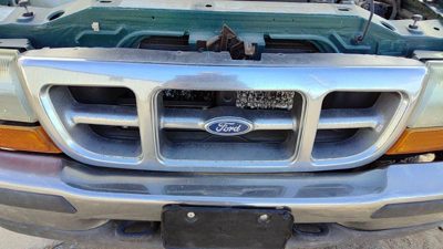 1998 Ford Ranger Grille F87Z8200KAA