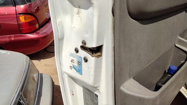 2010-2014 Chevy Express Van Driver Left Front Door Latch With Rods/Cables Oem — photo 1