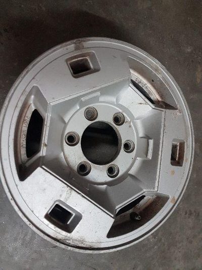 1993 Nissan Pathfinder Wheel