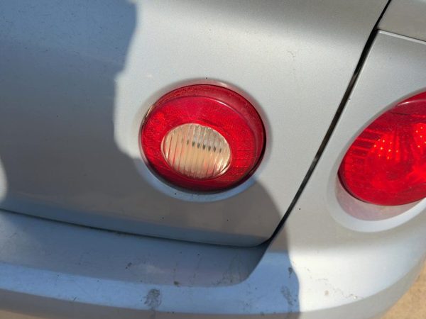 2005-2010 Chevy Cobalt Passenger Right Inner Tail Light Brake Lamp Oem Rear — photo 3