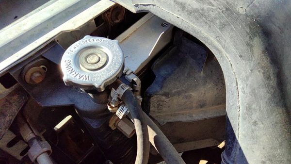 1989 Ford F150 Radiator 5.0L Manual Trans — photo 2
