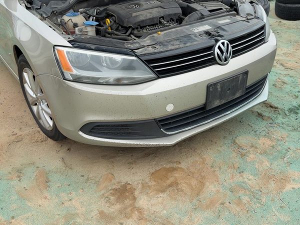 2011-2014 Vw Jetta Front Bumper Cover Assembly Oem Beige 5C6807217Dgru — photo 1
