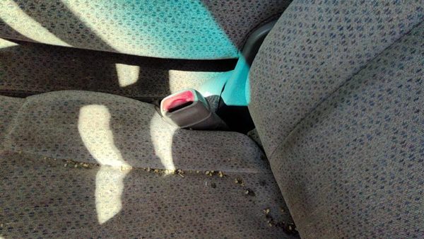 99 Chevy Silverado 1500 Driver Left Front Seat Belt Buckle Receiver Oem Gray 92D — photo 2