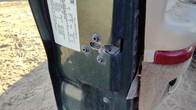 91-99 Olds 88 Driver Left Front Door Latch With Rods/Cables Oem
