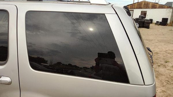 2003 Lincoln Aviator Driver Left Rear Quarter Glass Back Side Window Oem — photo 2