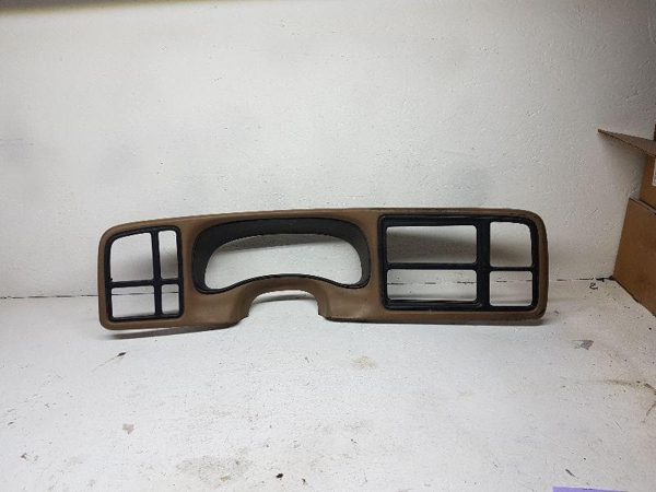 2000 Gmc Yukon Dash Bezel Speedometer Trim Surround Panel Oak 67I Trim Code — photo 1