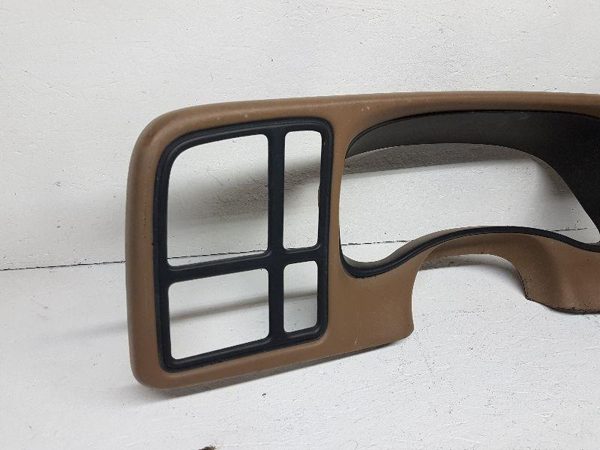 2000 Gmc Yukon Dash Bezel Speedometer Trim Surround Panel Oak 67I Trim Code — photo 5
