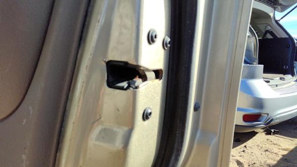1995-2005 Ford Explorer Passenger Right Front Door Latch With Rods/Cables Oem — photo 3