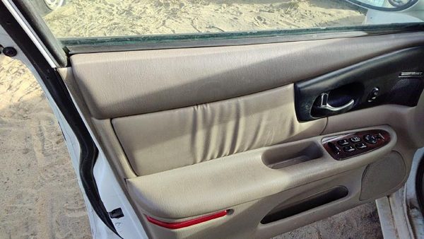 99-00 Buick Regal Driver Left Front Door Trim Panel With Master Switch Taupe 523 — photo 2