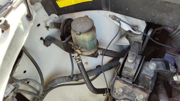 2004-2006 Toyota Sienna Power Steering Fluid Remote Reservoir Tank Oem 3.3L — photo 3