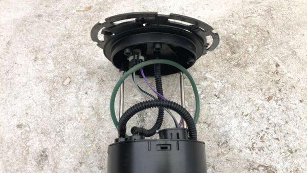2006-2008 Buick Lucerne Complete Fuel Pump With Sending Unit Gas Level Oem 4.6L — photo 10