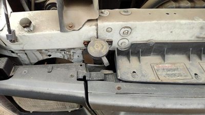 92-96 Ford Van E250 Windshield Washer Fluid Reservoir With Pump Oem Wiper Tank