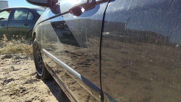 2005 Kia Spectra Front Door LH 4DR Eb Black — photo 5