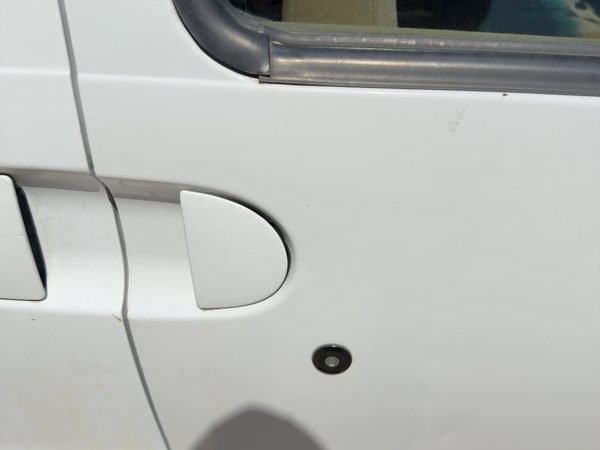 1996 Mercury Villager Passenger Right Rear Outside Door Handle Oem Back White Zc — photo 3