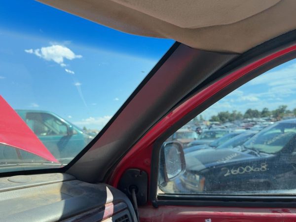 00 Grand Cherokee Passenger Right A Pillar Trim Windshield Post Panel Gray Dlaz — photo 1