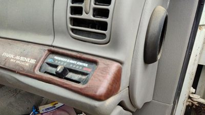 2000 Buick Park Avenue Heater A/c Control Ave