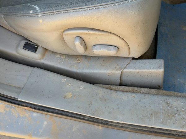 04-06 Srx Passenger Right Side Power Seat Switch With Trim Panel Oem Gray 132 — photo 1
