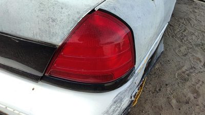 1999-2011 Ford Crown Vic Passenger Right Tail Light Brake Lamp Oem Rear