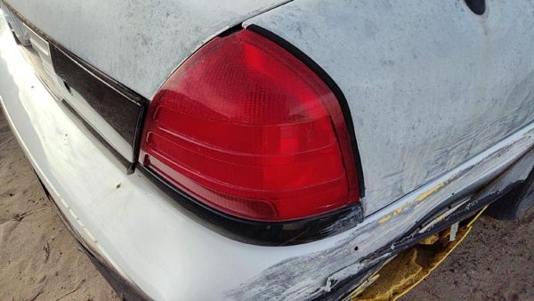 1999-2011 Ford Crown Vic Passenger Right Tail Light Brake Lamp Oem Rear — photo 4