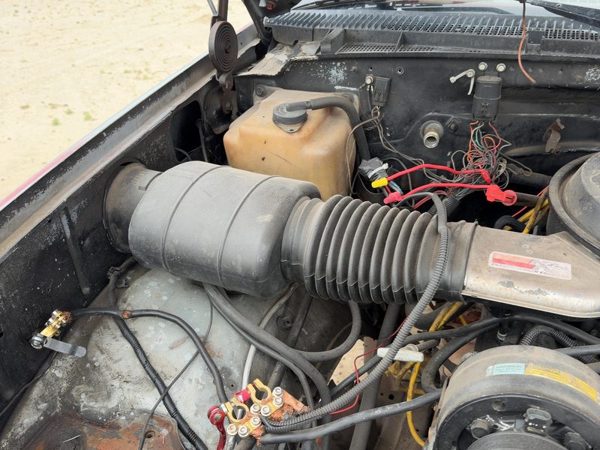 92-95 Silverado 1500 Complete Air Cleaner Filter Box Housing With Tube 5.7L — photo 2