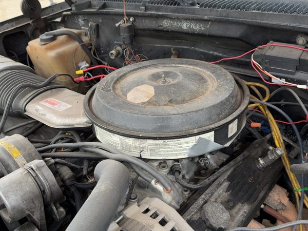 92-95 Silverado 1500 Complete Air Cleaner Filter Box Housing With Tube 5.7L — photo 3