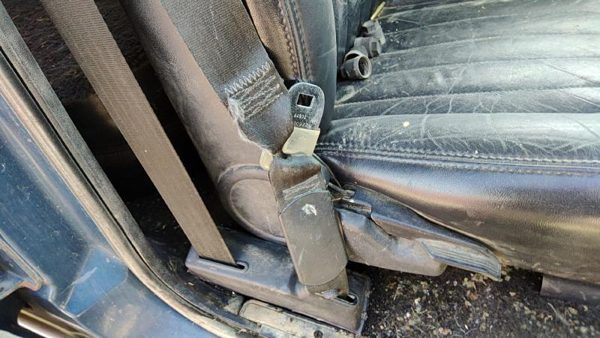 91-94 Chevy S10 Blazer Passenger Right Side Seat Trim Panel Oem Black — photo 3