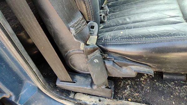 91-94 Chevy S10 Blazer Passenger Right Side Seat Trim Panel Oem Black — photo 2