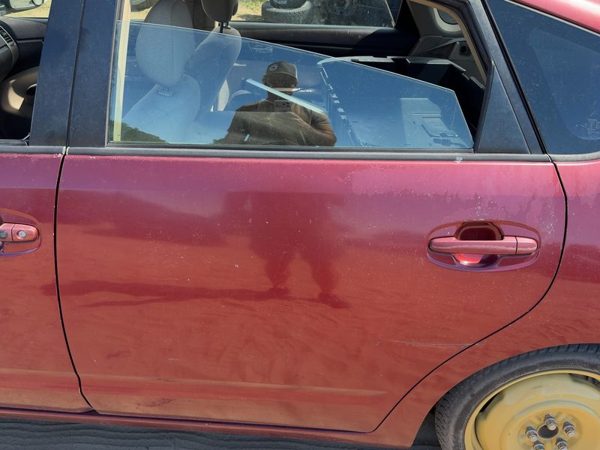 2005 Toyota Prius Rear Door LH Salsa Red 3Q3 — photo 2