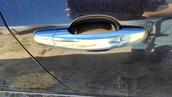 2011 Chevrolet Malibu Outside Door Handle RH Chevy 58U Black Granite — photo 2