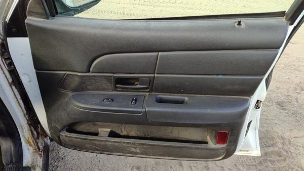2005 Ford Crown Vic Passenger Right Front Door Trim Panel With Switches Black — photo 2