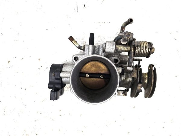 1995-1999 Nissan Maxima Throttle Body Valve Oem With Sensors 3.0L 1611840U11 — photo 1