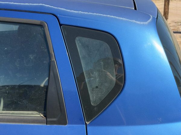 04-11 Chevy Aveo Driver Left Rear Quarter Glass Back Side Window Oem Hatchback — photo 3