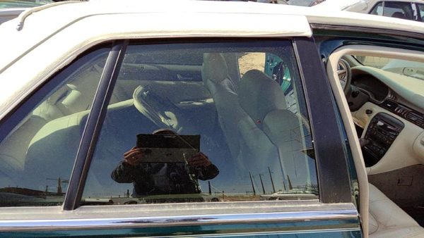 1998-2004 Cadillac Seville Passenger Right Rear Side Window Door Glass Oem Back — photo 1