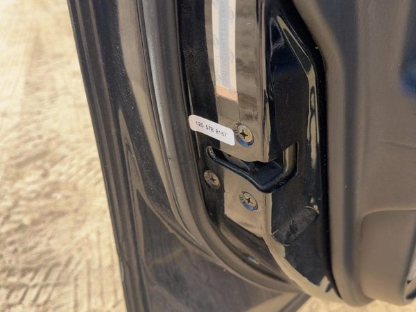 96 Nissan Maxima Driver Left Front Door Latch With Rods/Cables Oem 4-Door Sedan — photo 4