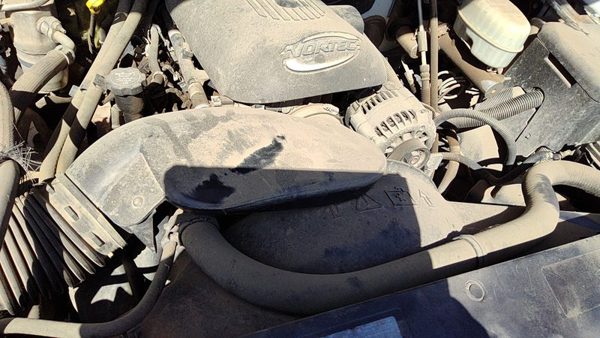 2001-2007 Sierra 1500 Hd Radiator Cooling Fan Shroud Oem Plastic Housing 6.0L — photo 3