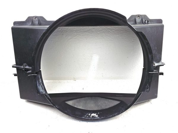 2001-2007 Sierra 1500 Hd Radiator Cooling Fan Shroud Oem Plastic Housing 6.0L — photo 1
