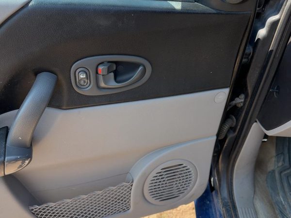 04-05 Saturn Vue Redline Driver Left Front Door Trim Panel With Switch Gray 17D — photo 3