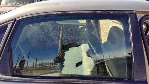 2000-2005 Chevy Impala Passenger Right Rear Side Window Door Glass Oem Back — photo 2