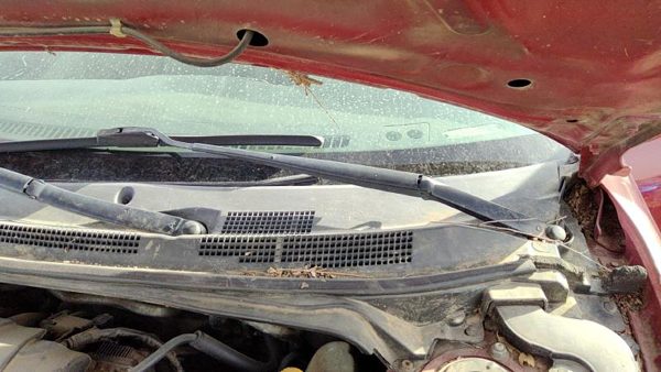 2002-2006 Nissan Altima Driver Left Windshield Wiper Arm Oem Blade Lever — photo 2