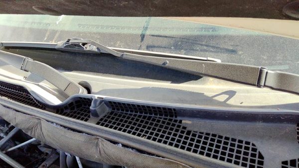 2010-2014 Subaru Legacy Outback Driver Left Windshield Wiper Arm Oem Blade Lever — photo 4