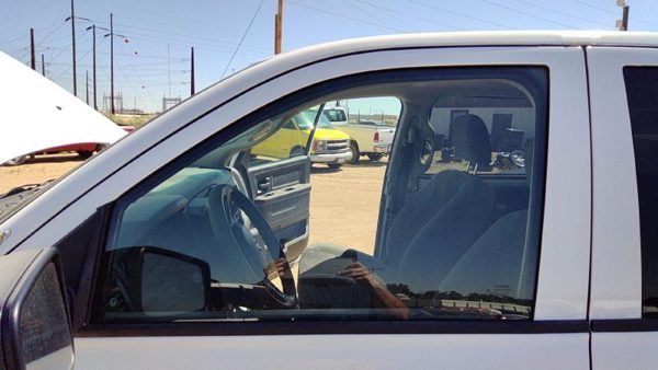 2009-2023 Dodge Ram 1500 Driver Left Front Side Window Door Glass Oem Crew Cab — photo 3