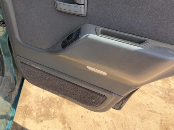 95 Isuzu Rodeo Passenger Right Rear Door Trim Panel With Switches Back Gray 160 — photo 6