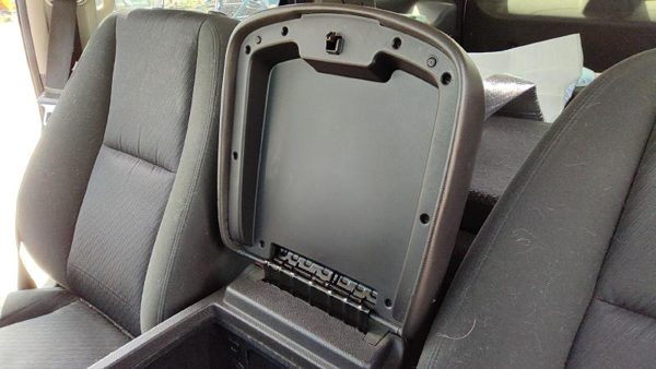 10-14 Chevy Tahoe Center Console Lid Only Oem Arm Rest Fold Down Black 15217111 — photo 4
