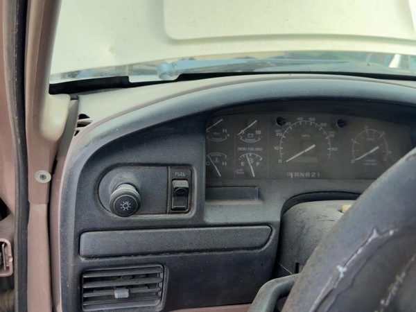 92-97 Ford F250 Trim Bezel Around Speedometer Oem Dash Surround Panel Brown Rk — photo 4