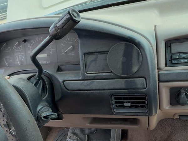 92-97 Ford F250 Trim Bezel Around Speedometer Oem Dash Surround Panel Brown Rk — photo 5